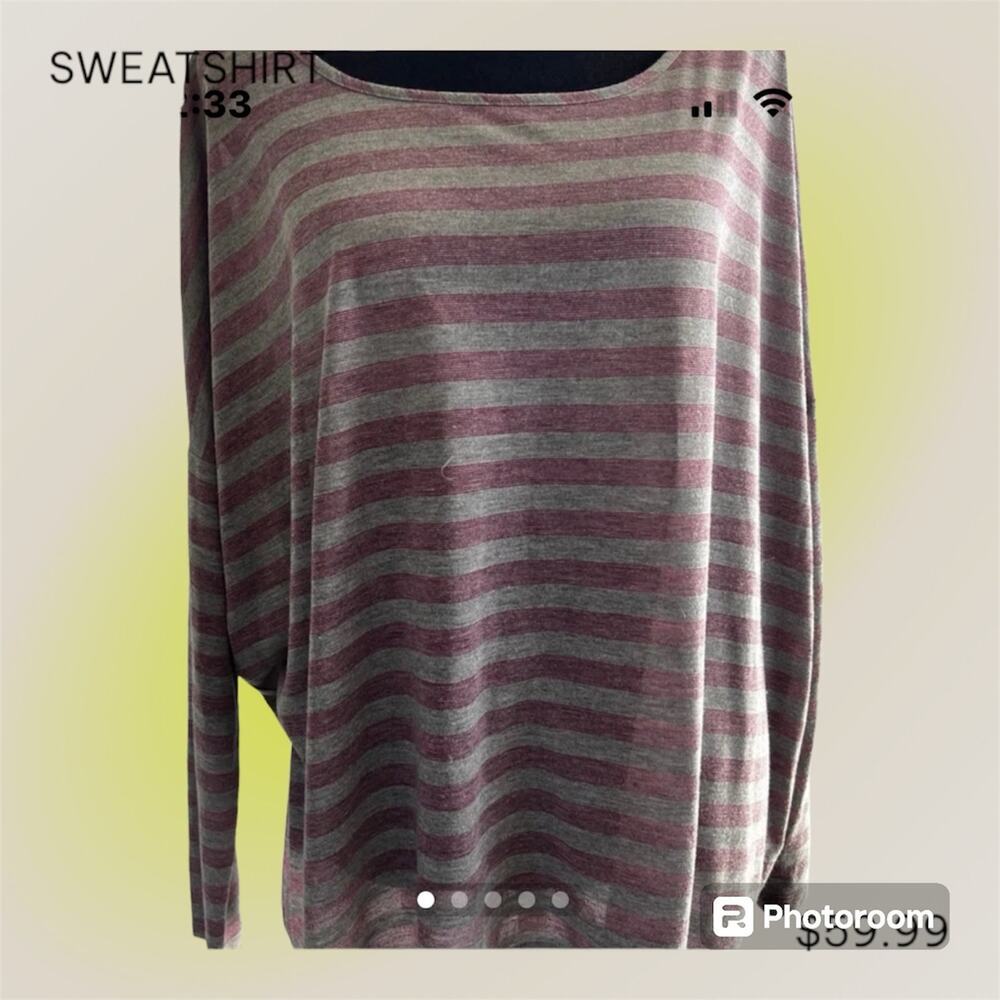 Liz Claiborne long sleeve stripe scoop neck women’s L top